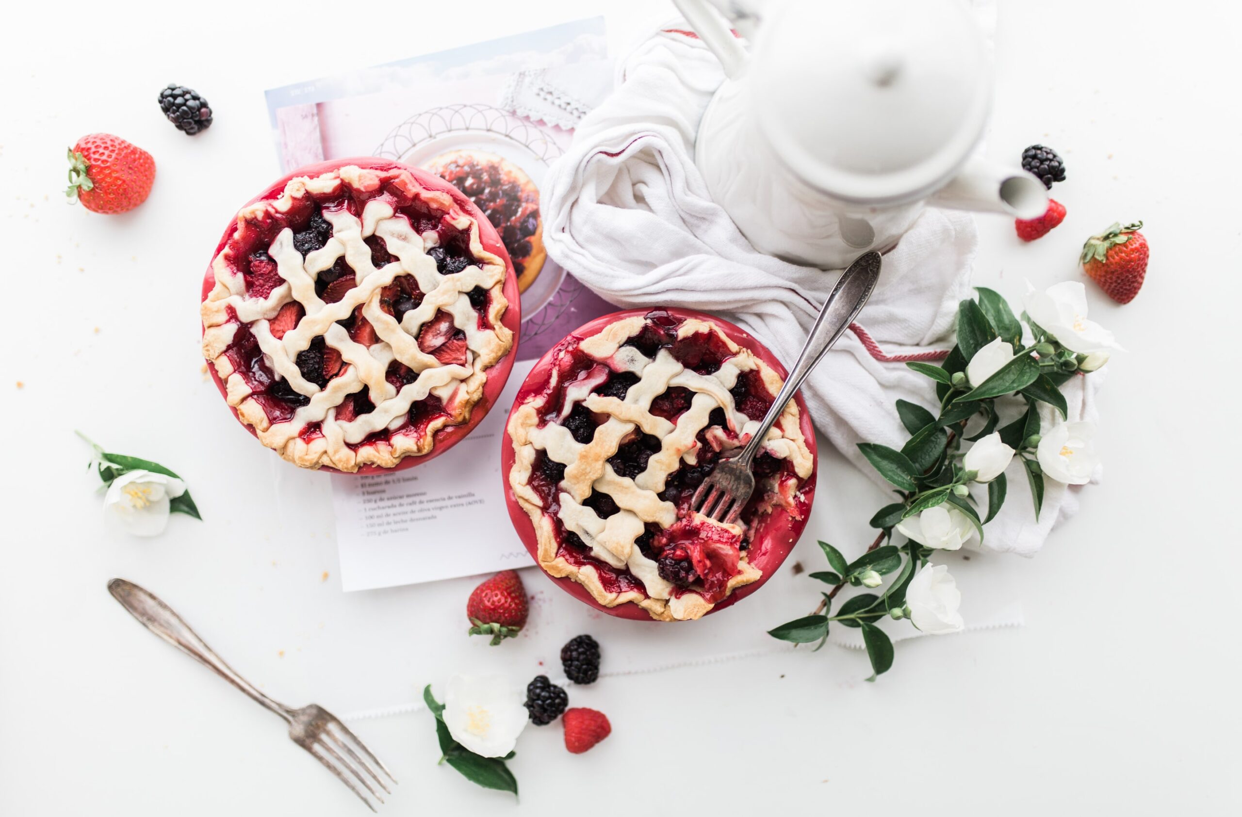 Strawberry Fruit Pies Served With Tea